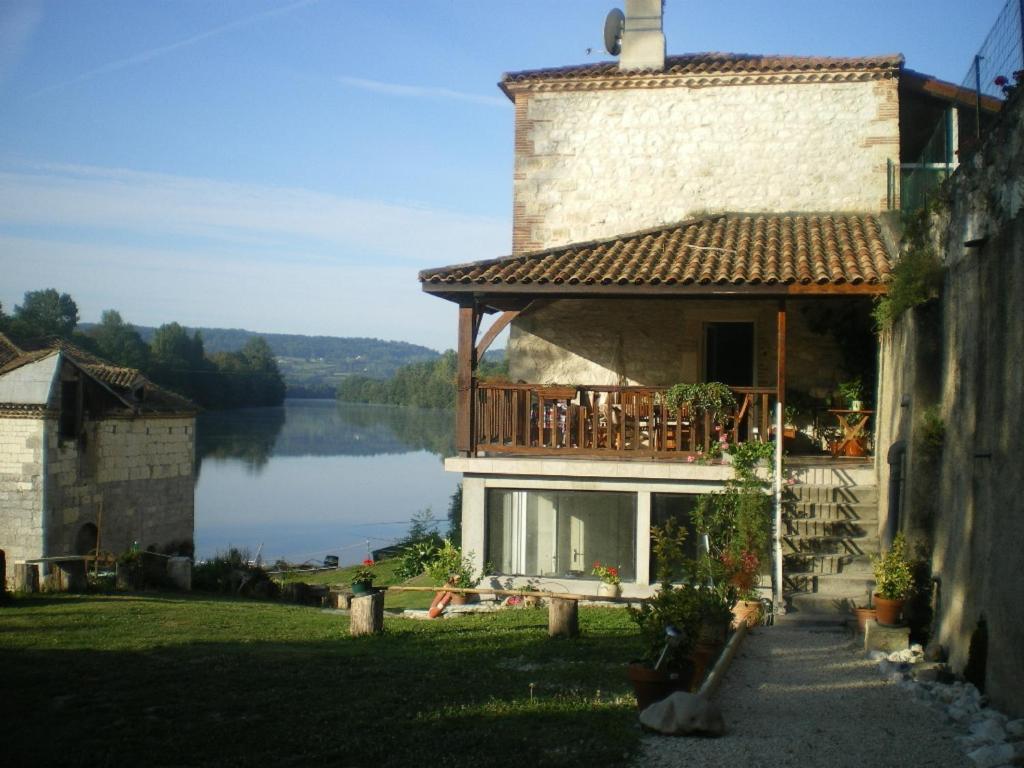 Chambres D'Hotes Moulin De Rigoulieres Saint-Sylvestre-sur-Lot Экстерьер фото